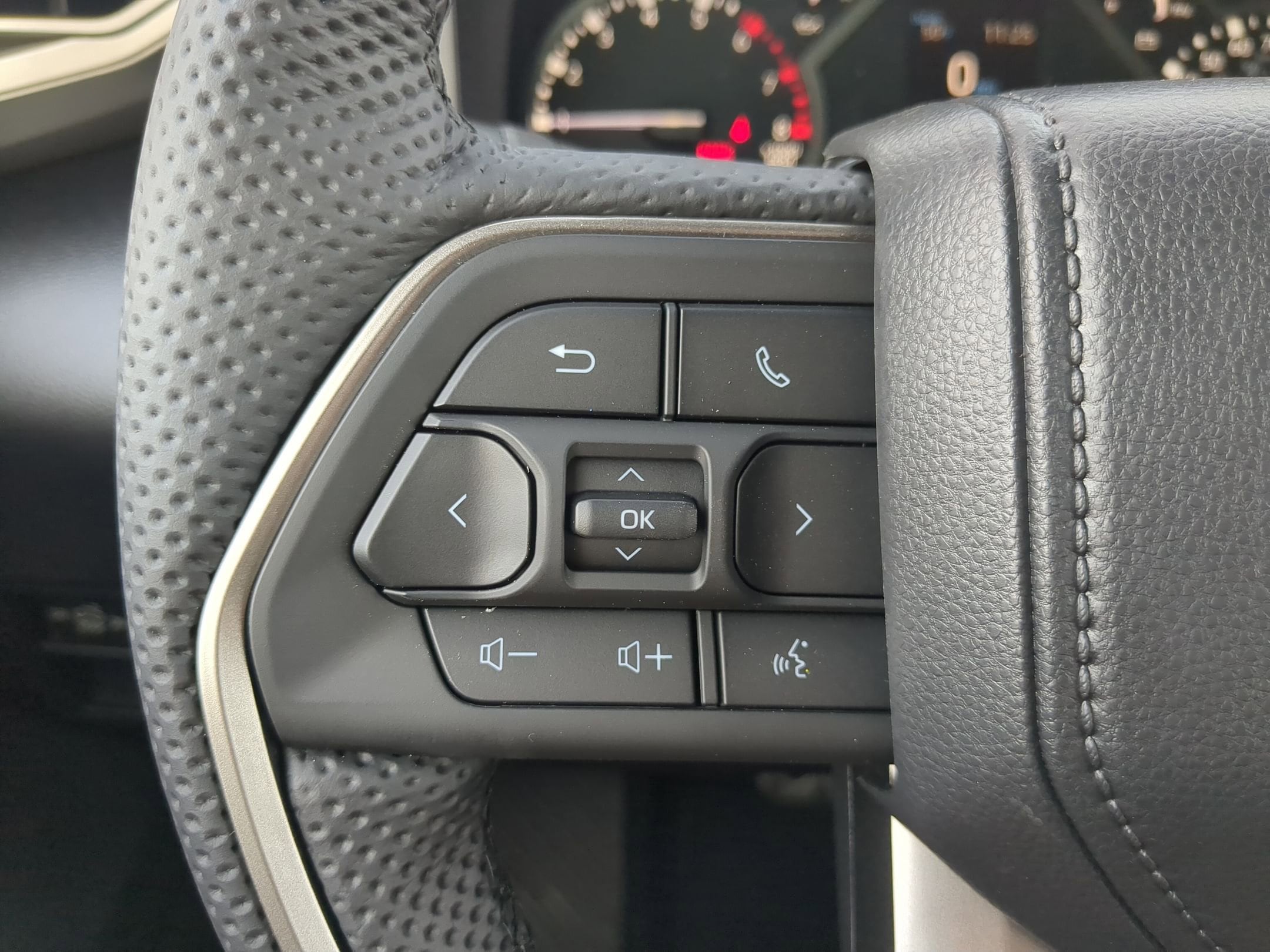 2026 Toyota Tundra SR5 - Photo 12