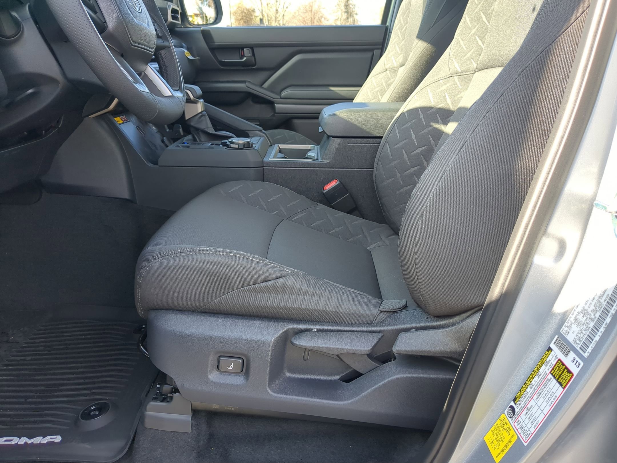 2026 Toyota Tacoma SR5 - Photo 21