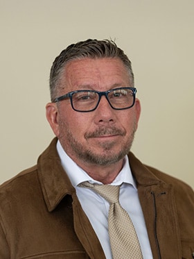 Staff member Tom Snyder from ID_372788733af0