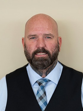 Staff member Joe Jericho from ID_372788733af0