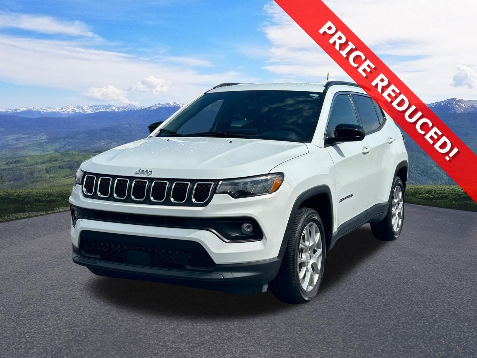 2024 Jeep Compass Latitude Lux 4X4's photo