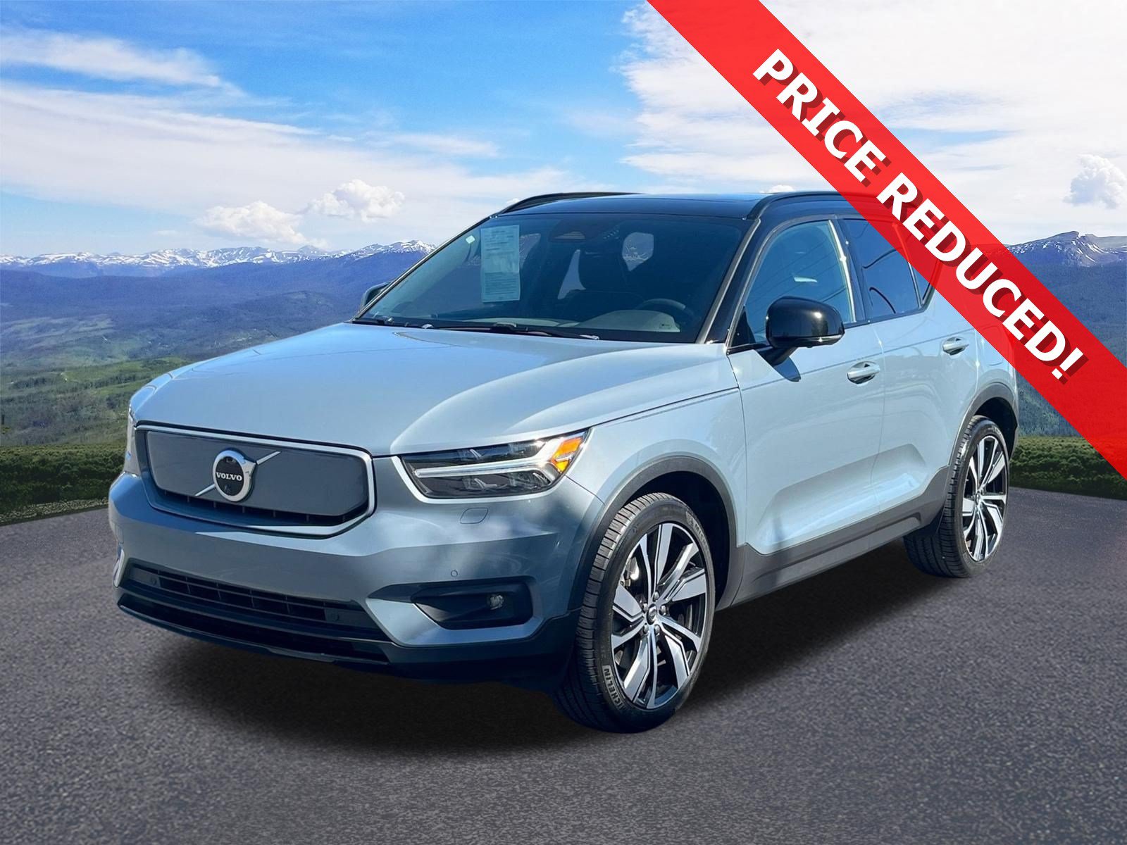 2021 Volvo XC40 P8 Recharge AWD's photo