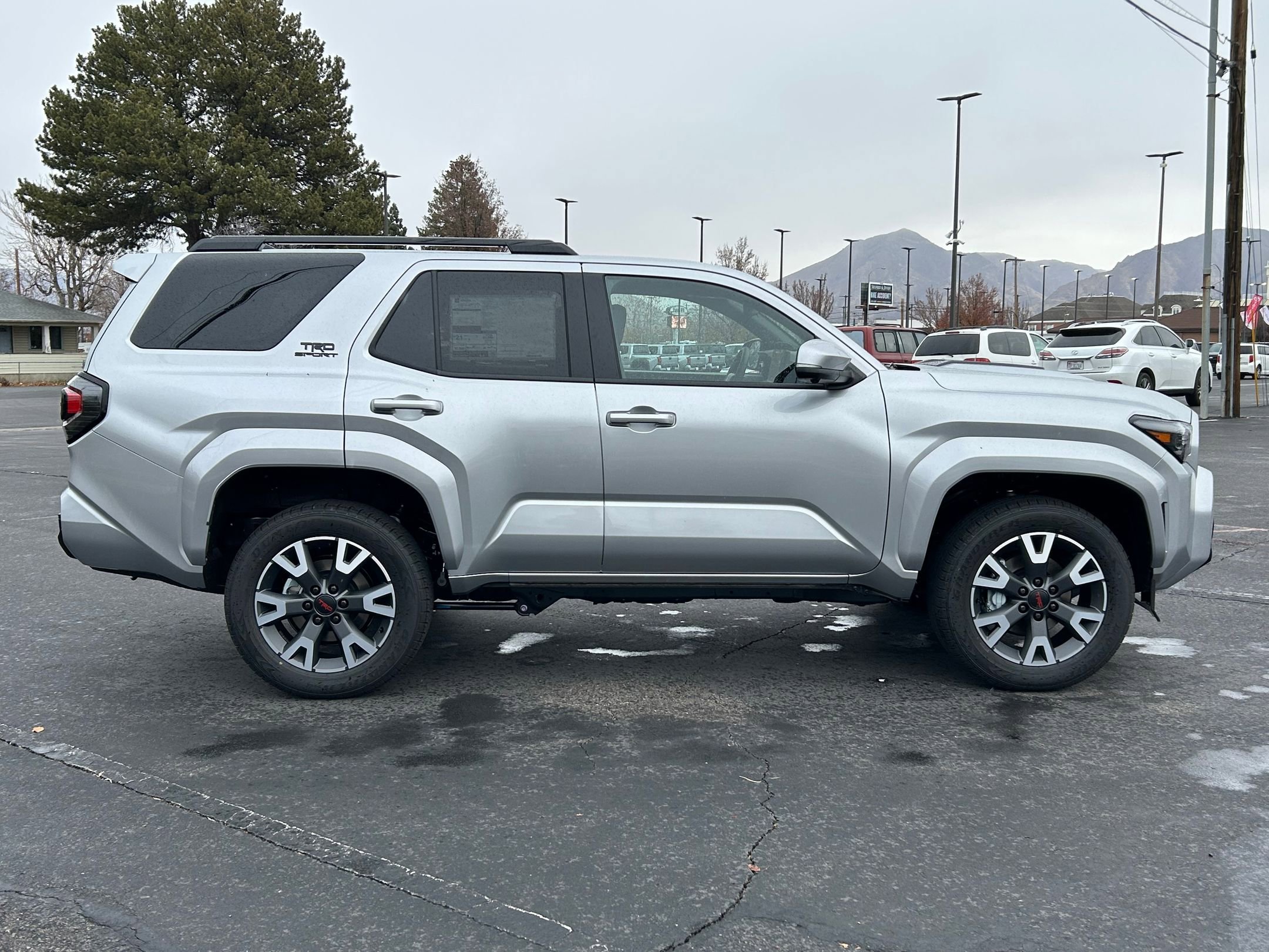 2025 Toyota 4Runner TRD Sport Premium photo 2
