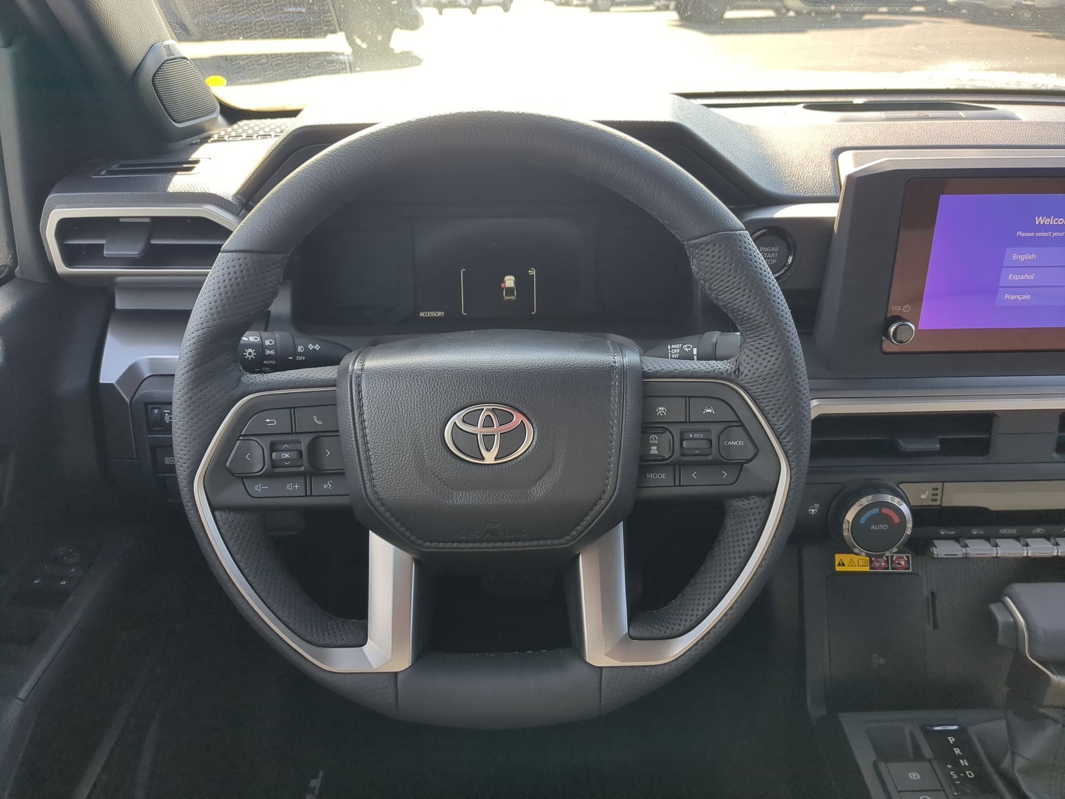 2026 Toyota Tacoma SR5 - Photo 12