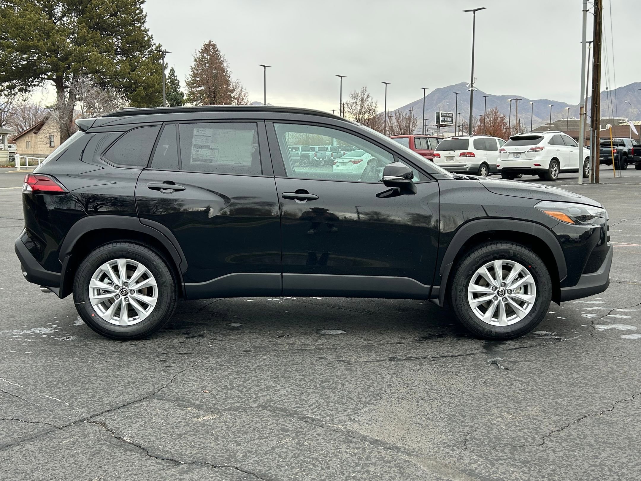 2026 Toyota Corolla Cross LE photo 2