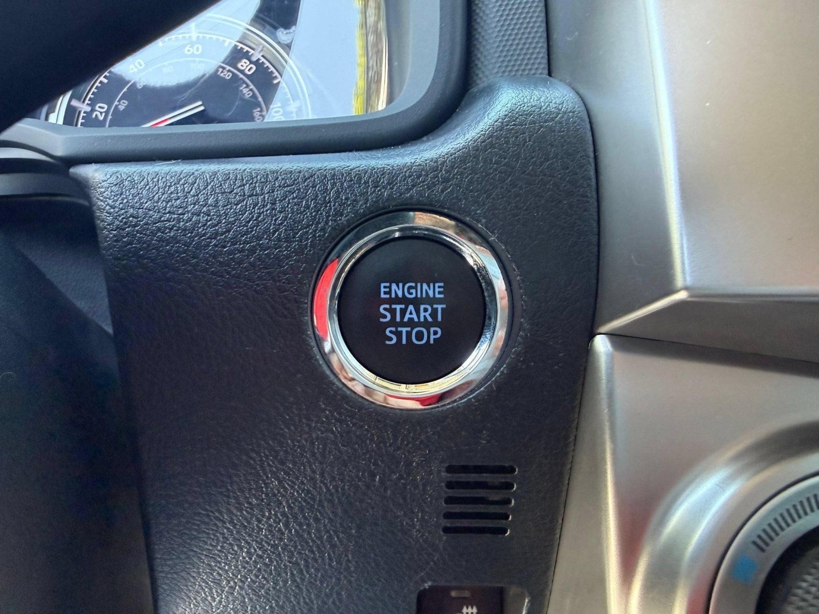 2023 Toyota 4Runner Limited - Photo 19