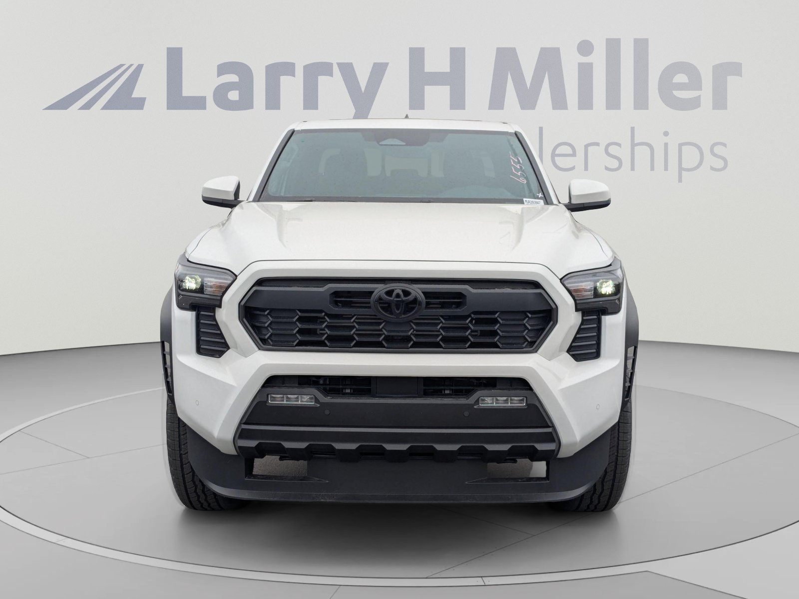 2026 Toyota Tacoma TRD Off Road - Photo 9