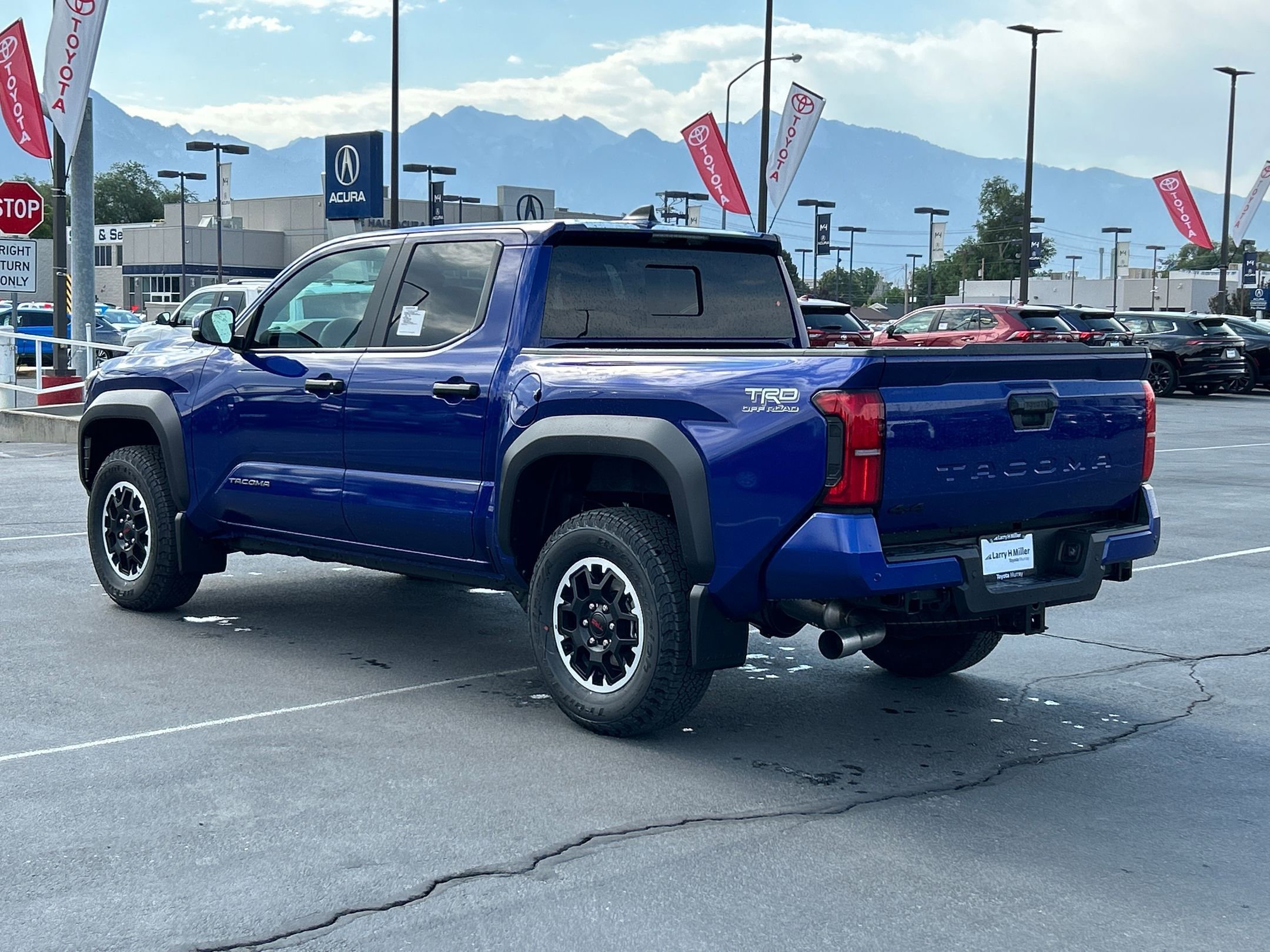 2025 Toyota Tacoma TRD Off-Road Double Cab photo 3