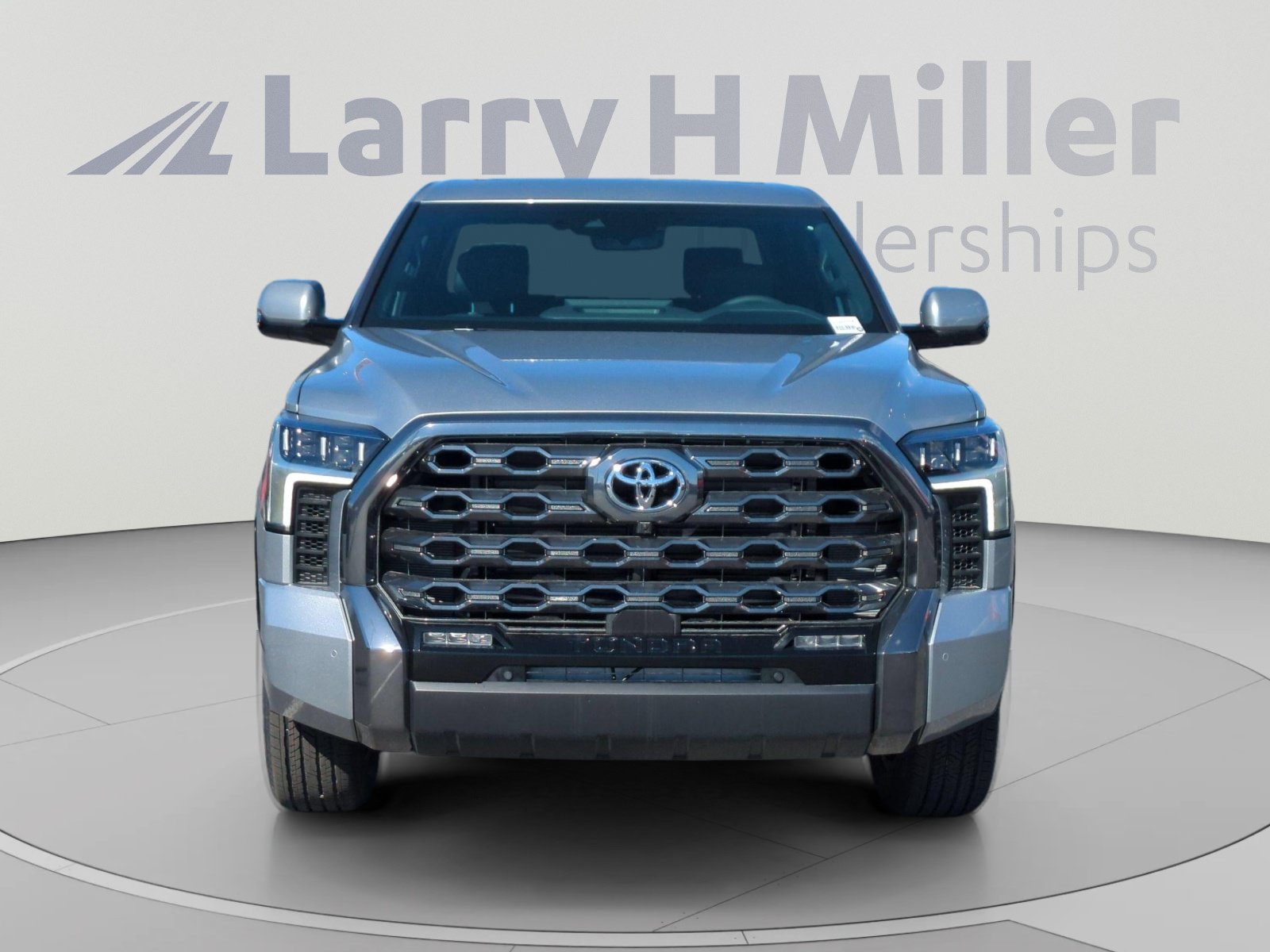 2026 Toyota Tundra Platinum - Photo 10