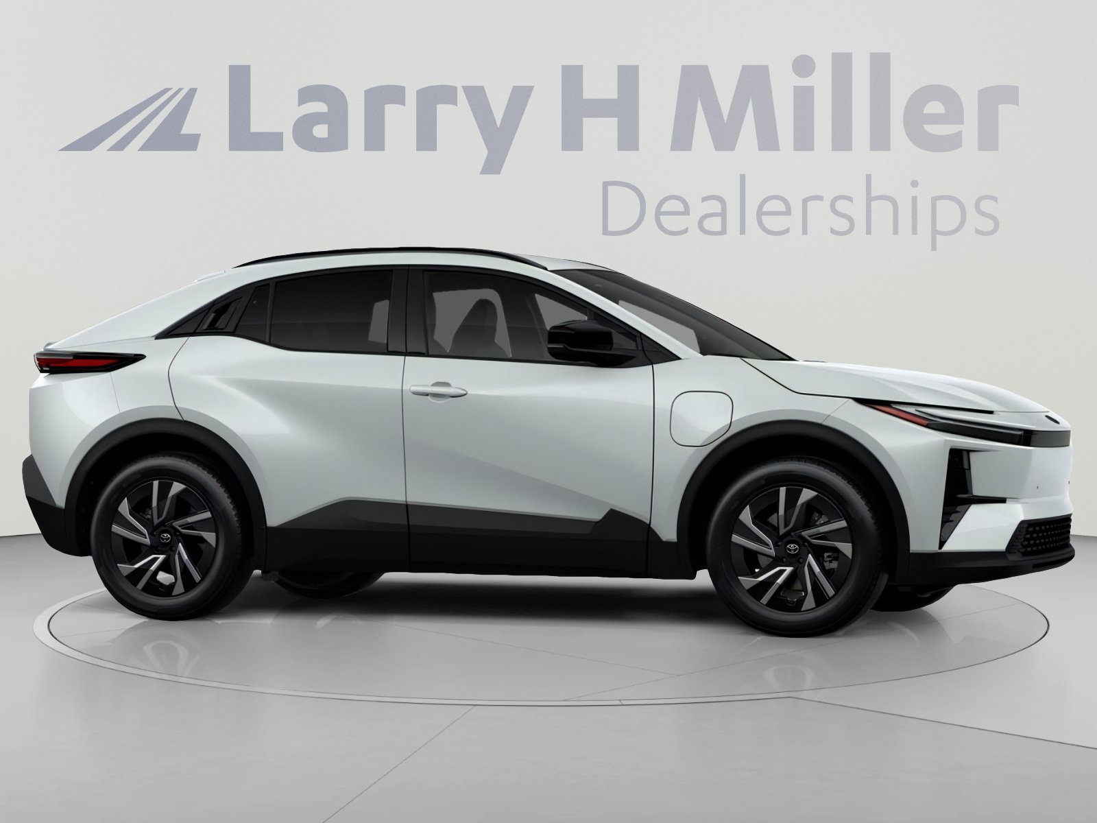 2026 Toyota C-HR SE - Photo 14