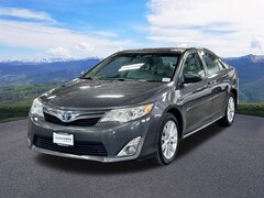 2014 Toyota Camry Hybrid XLE Sedan