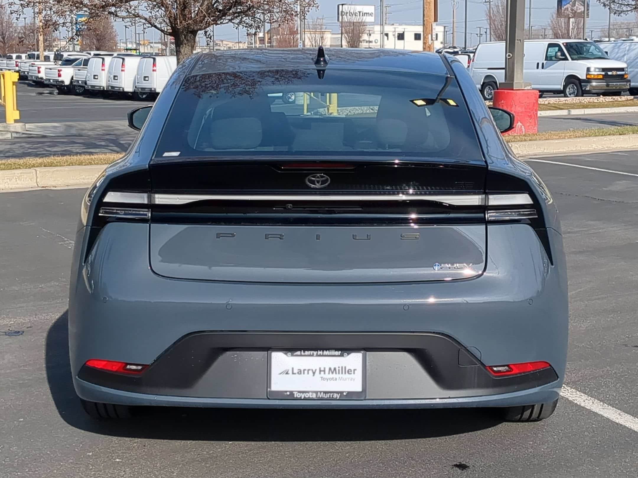 2026 Toyota Prius Plug-in Hybrid SE - Photo 5