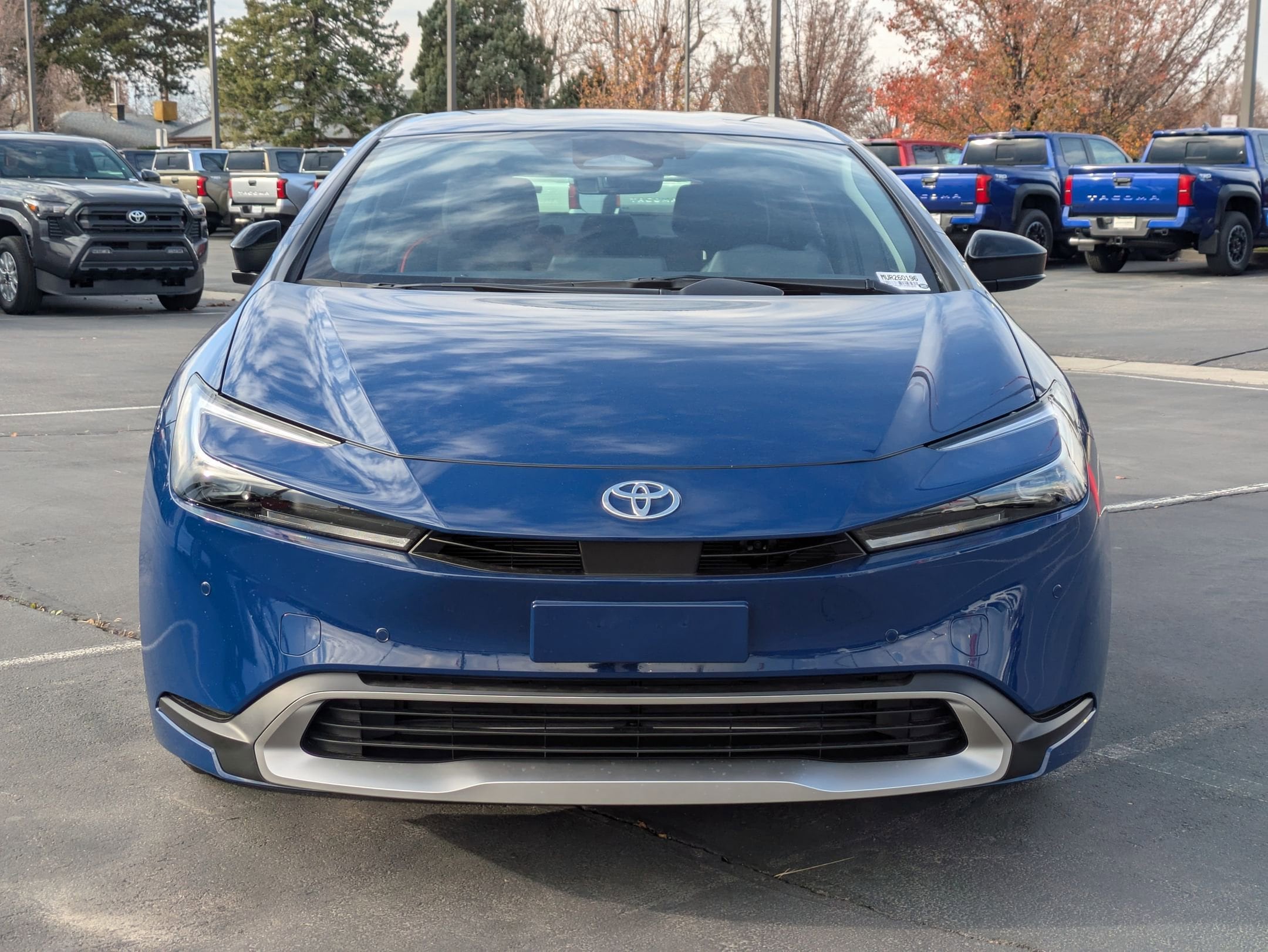 2026 Toyota Prius Plug-in Hybrid SE - Photo 10