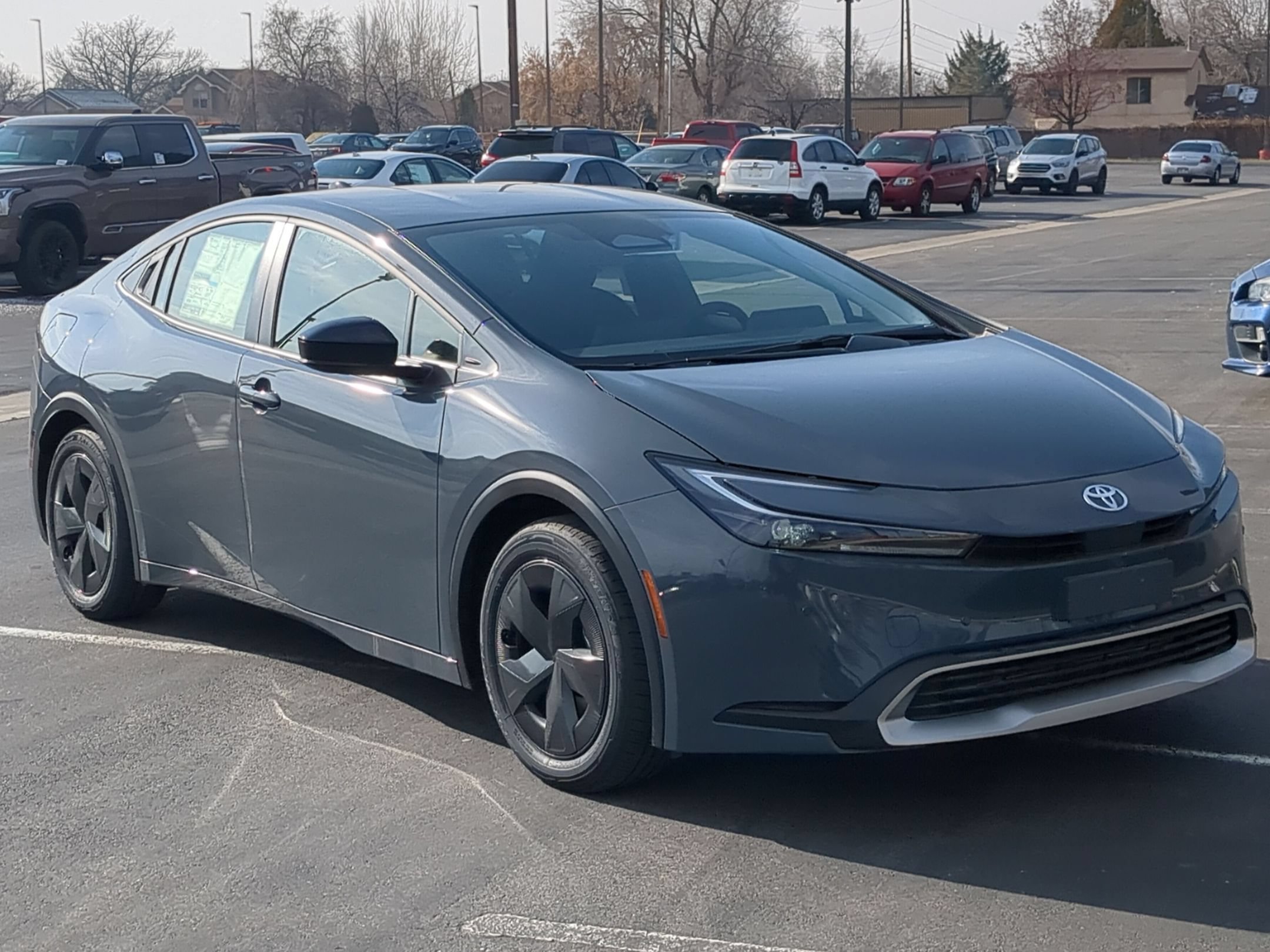 2026 Toyota Prius Plug-in Hybrid SE - Photo 9
