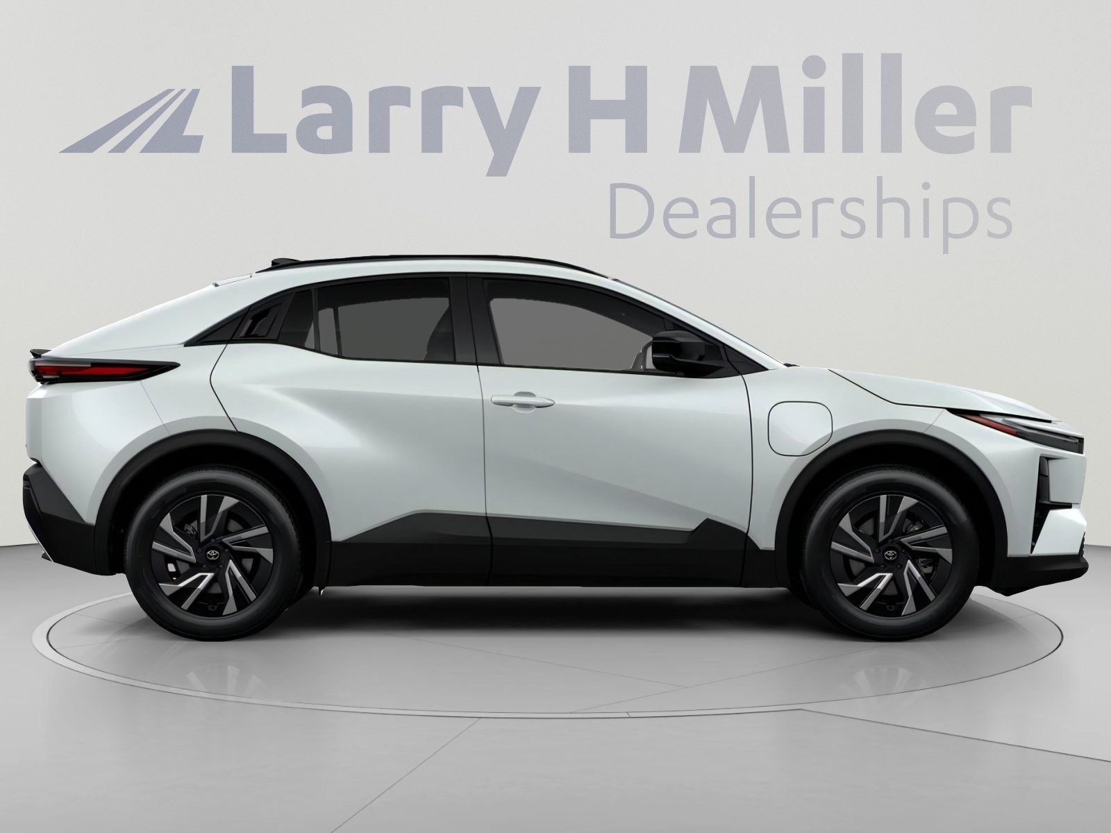 2026 Toyota C-HR SE - Photo 13