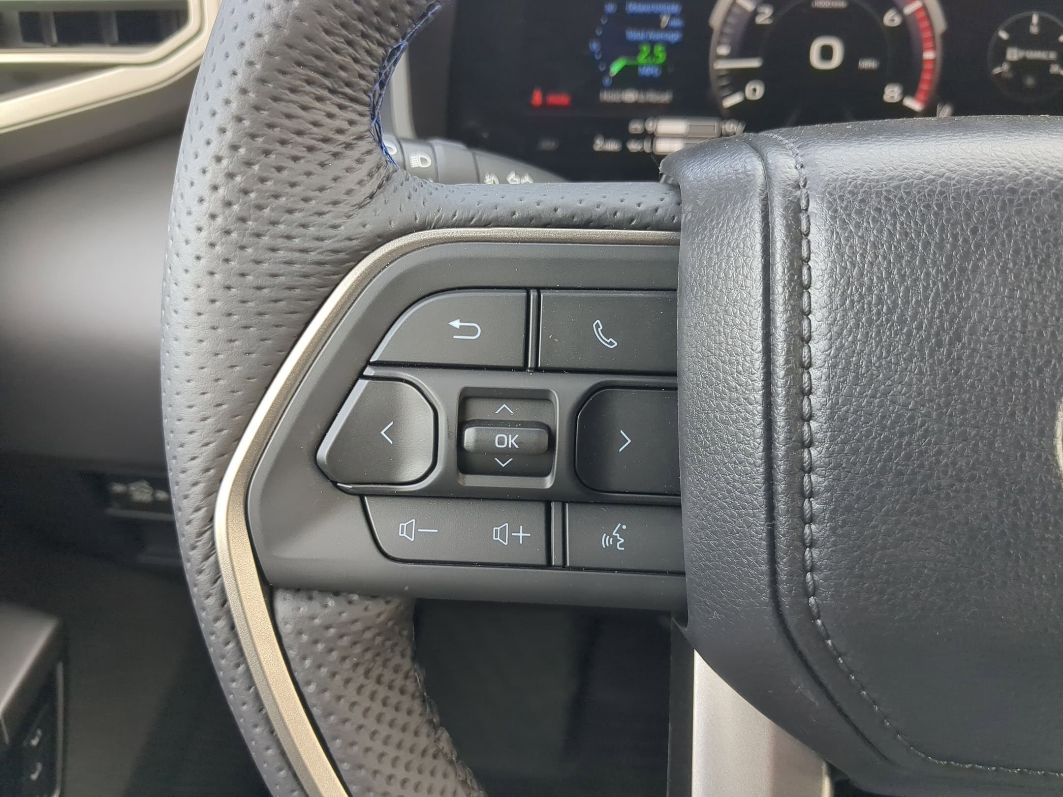 2026 Toyota Tundra Platinum - Photo 13