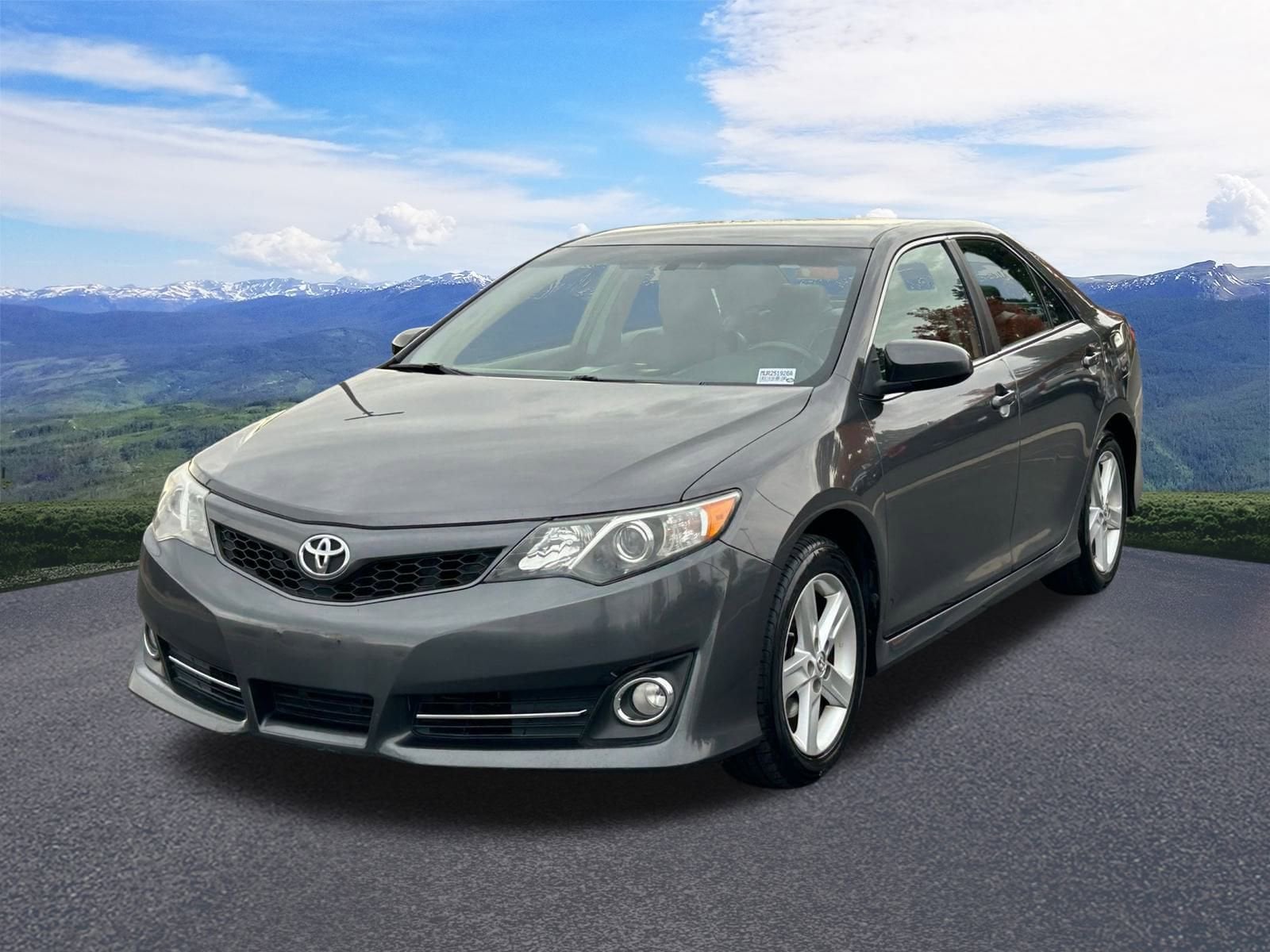 2014 Toyota Camry SE