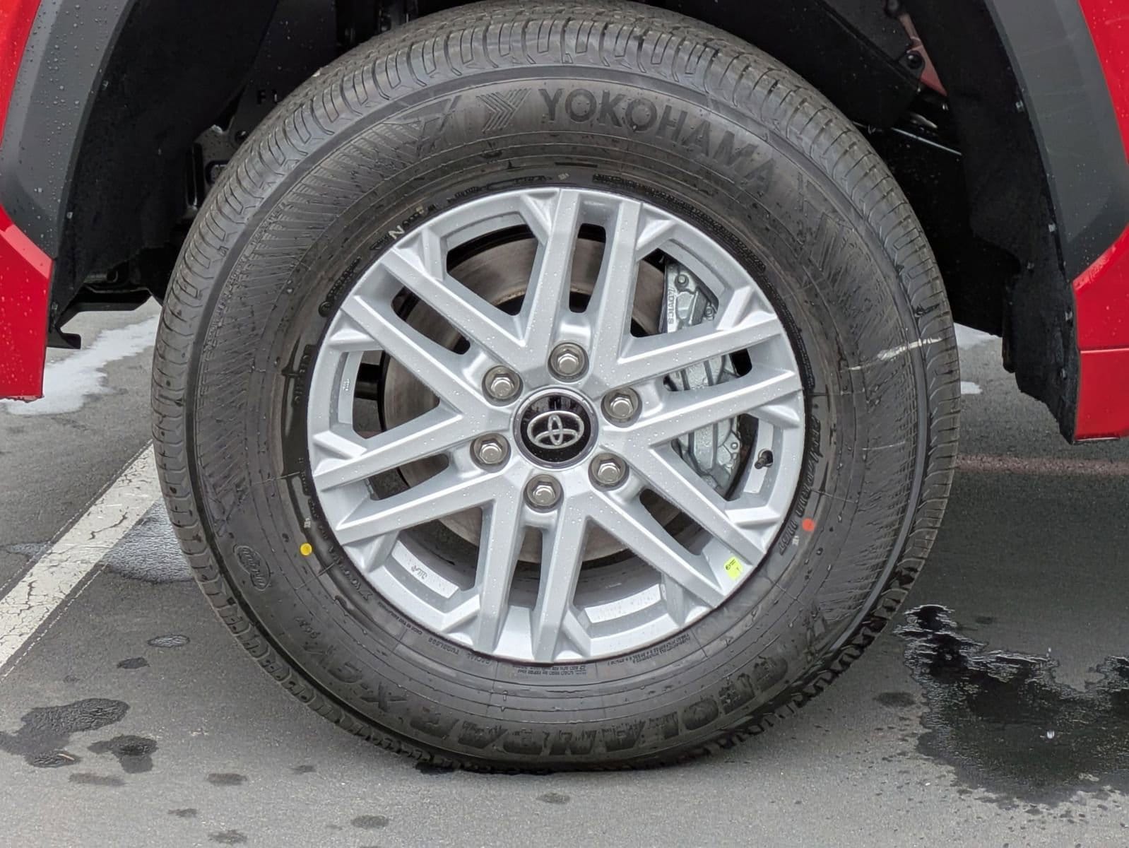 2025 Toyota Tundra SR5 - Photo 22