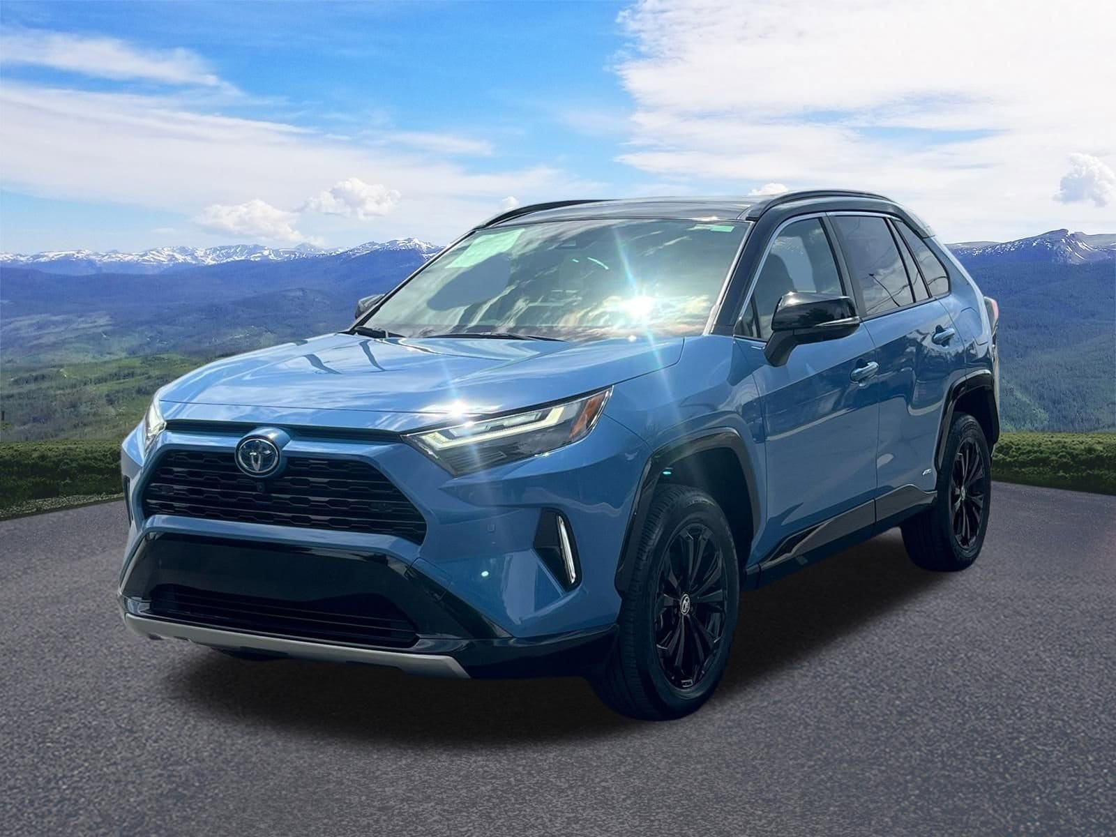 2024 Toyota RAV4 Hybrid XSE AWD's photo