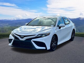 2024 Toyota Camry SE Sedan