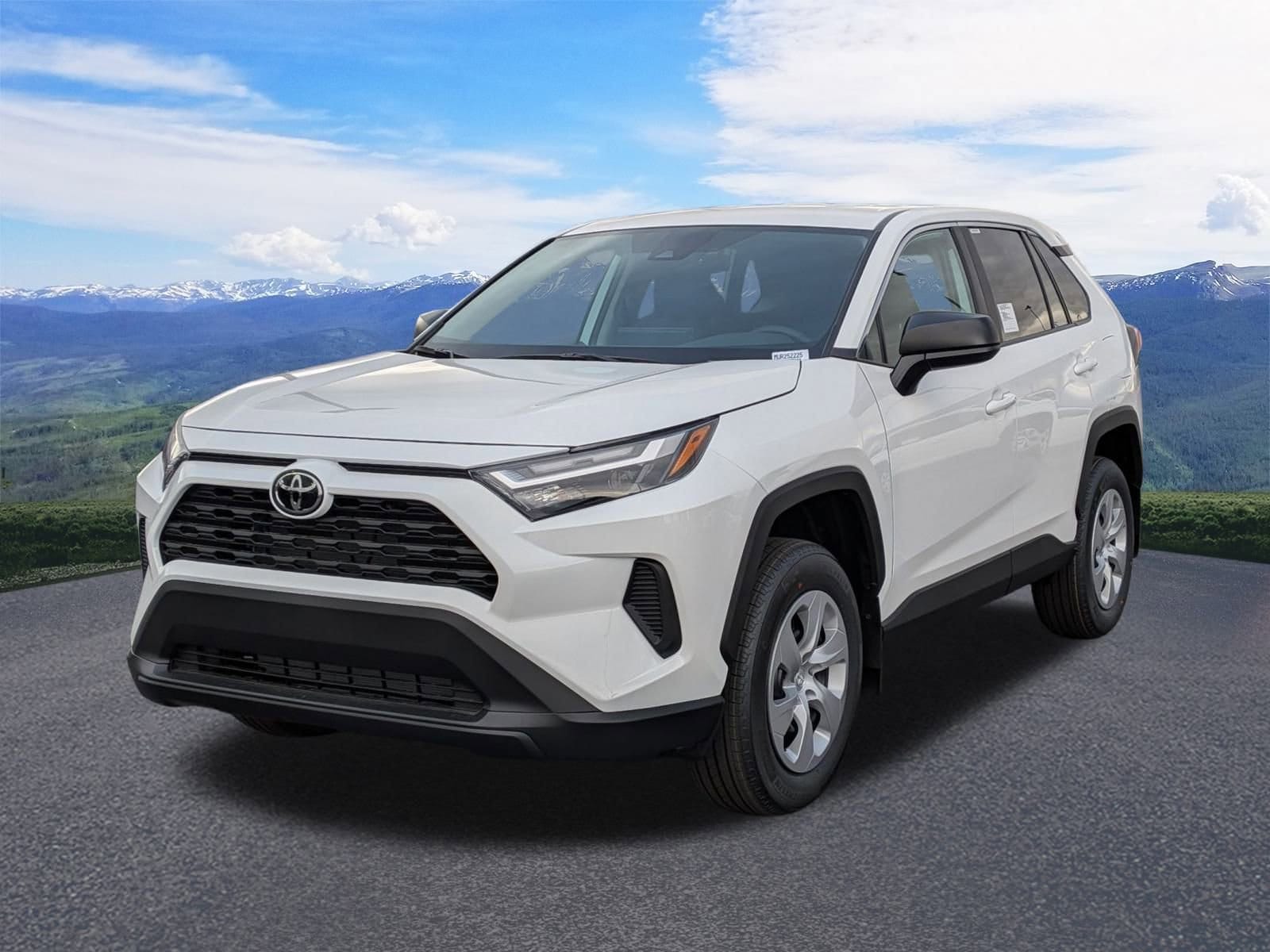 2025 Toyota RAV4 LE's photo
