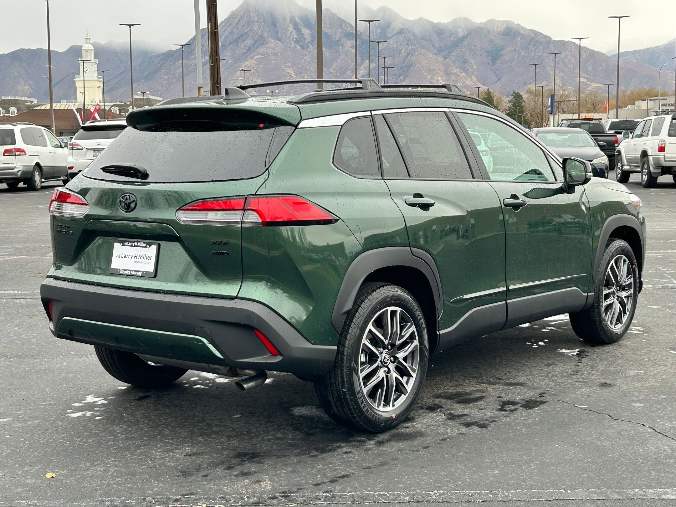 2026 Toyota Corolla Cross XLE photo 3