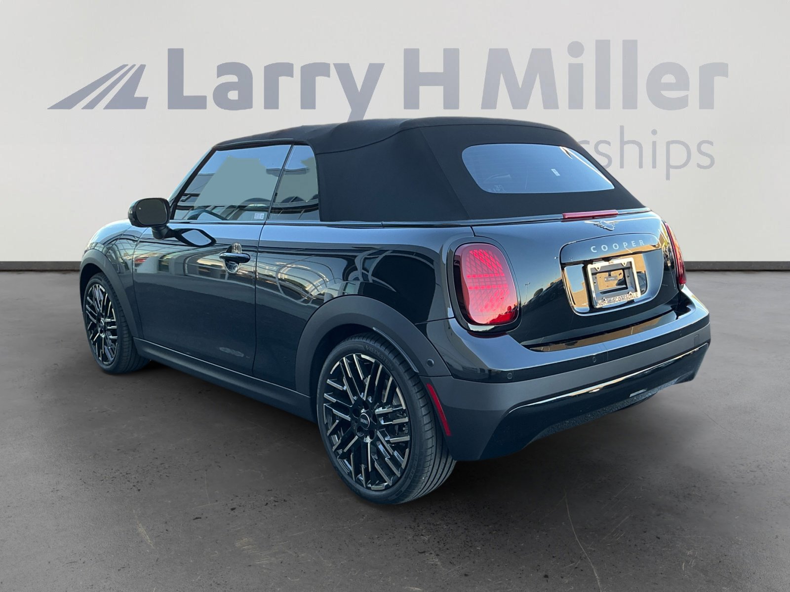 2025 Mini Cooper Convertible S photo 3