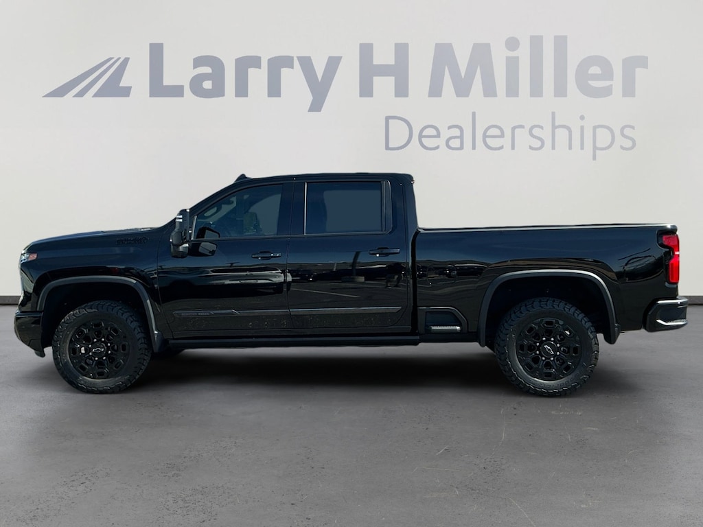 Used 2024 Chevrolet Silverado 2500HD High Country Truck Crew Cab