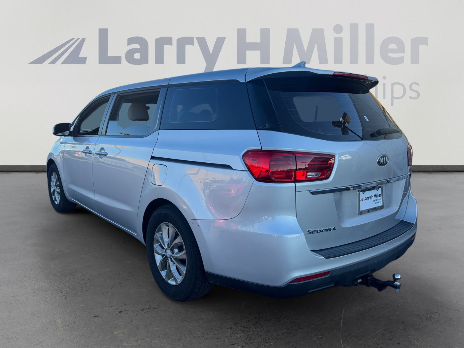 2019 Kia Sedona L photo 3