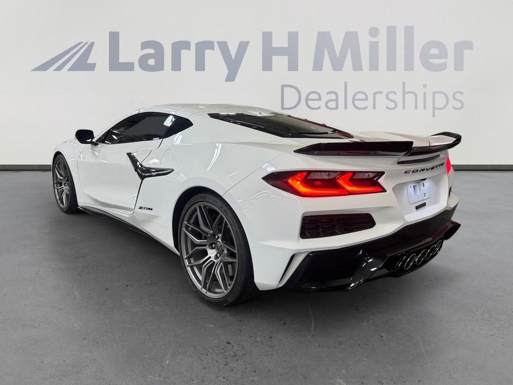 Used 2024 Chevrolet Corvette Z06 w/2LZ Coupe