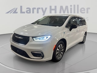 2024 Chrysler Pacifica Select
