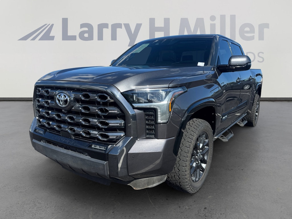 Used 2023 Toyota Tundra Platinum 3.5L V6 Truck CrewMax