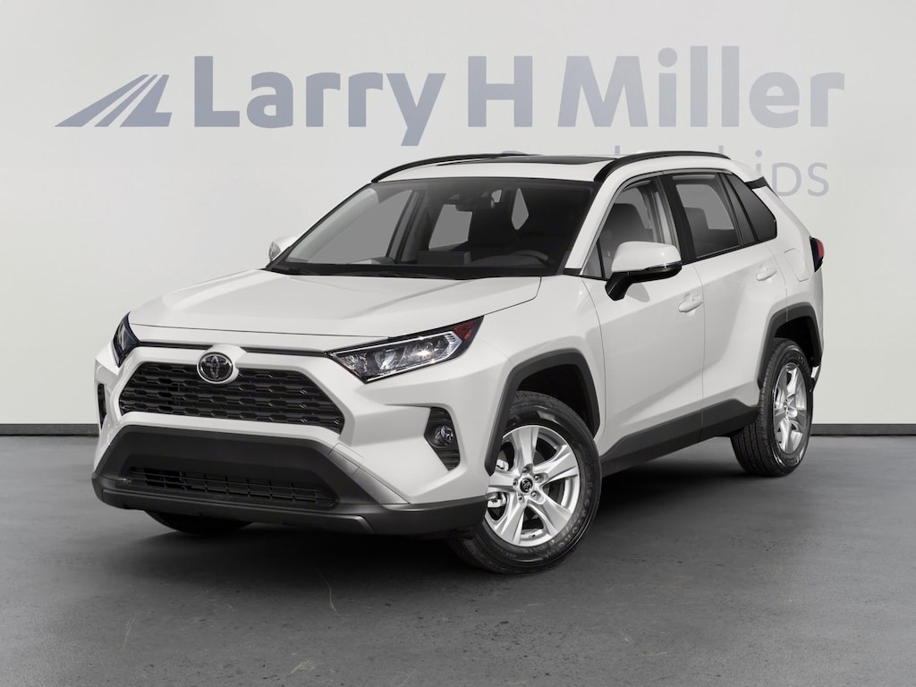 Used 2020 Toyota RAV4 XLE SUV