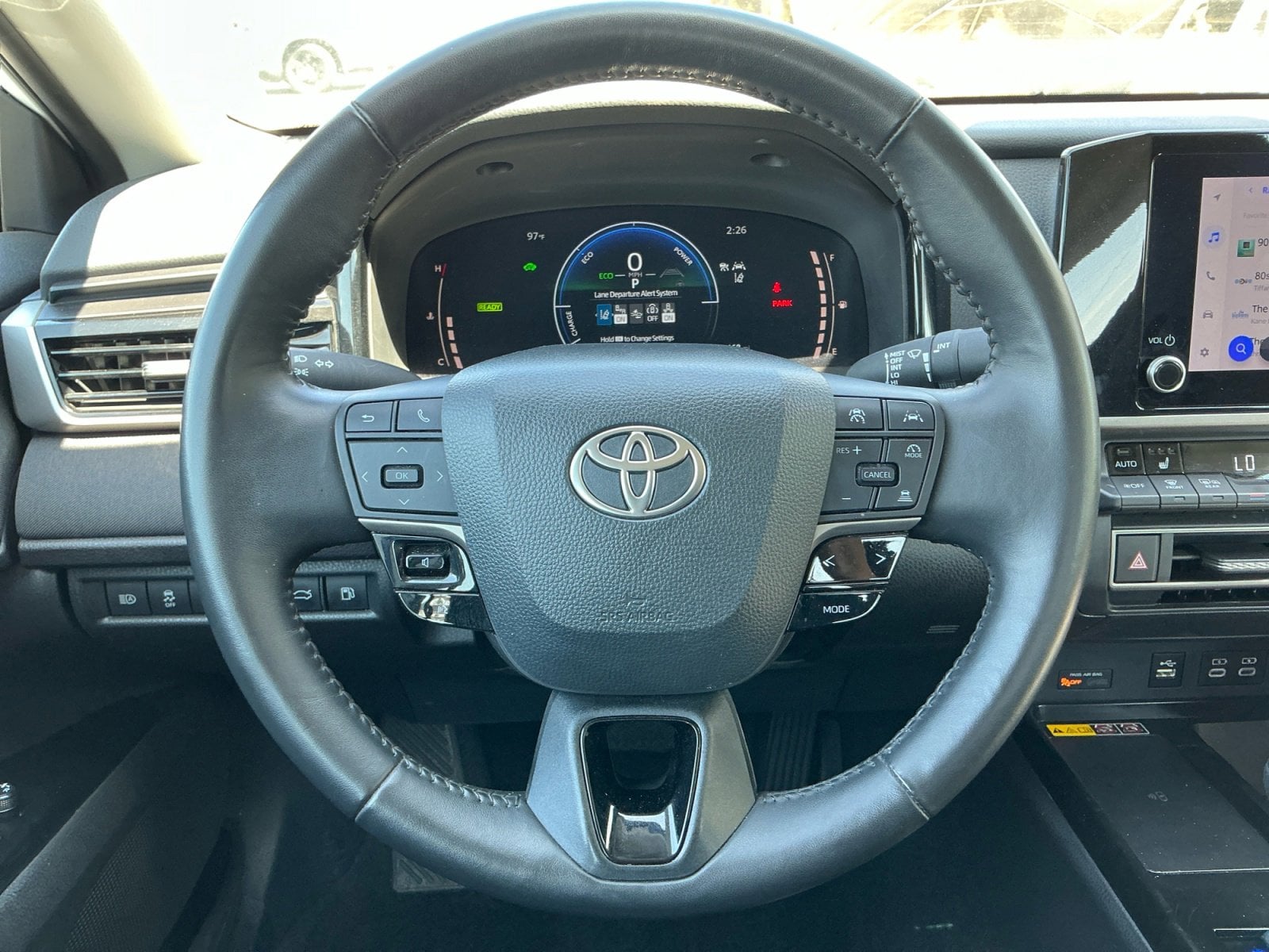 2025 Toyota Camry LE - Photo 10