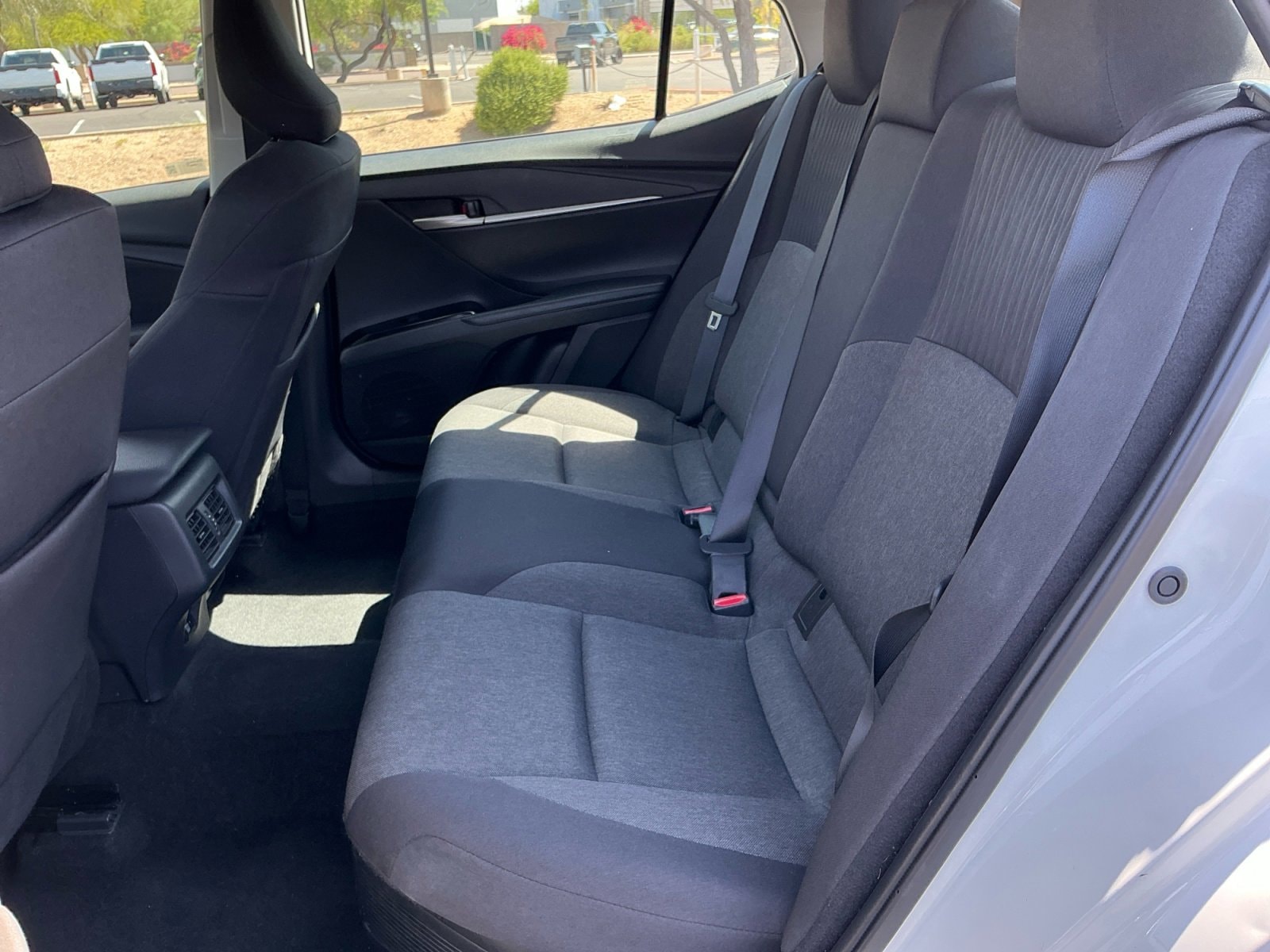 2025 Toyota Camry LE - Photo 18