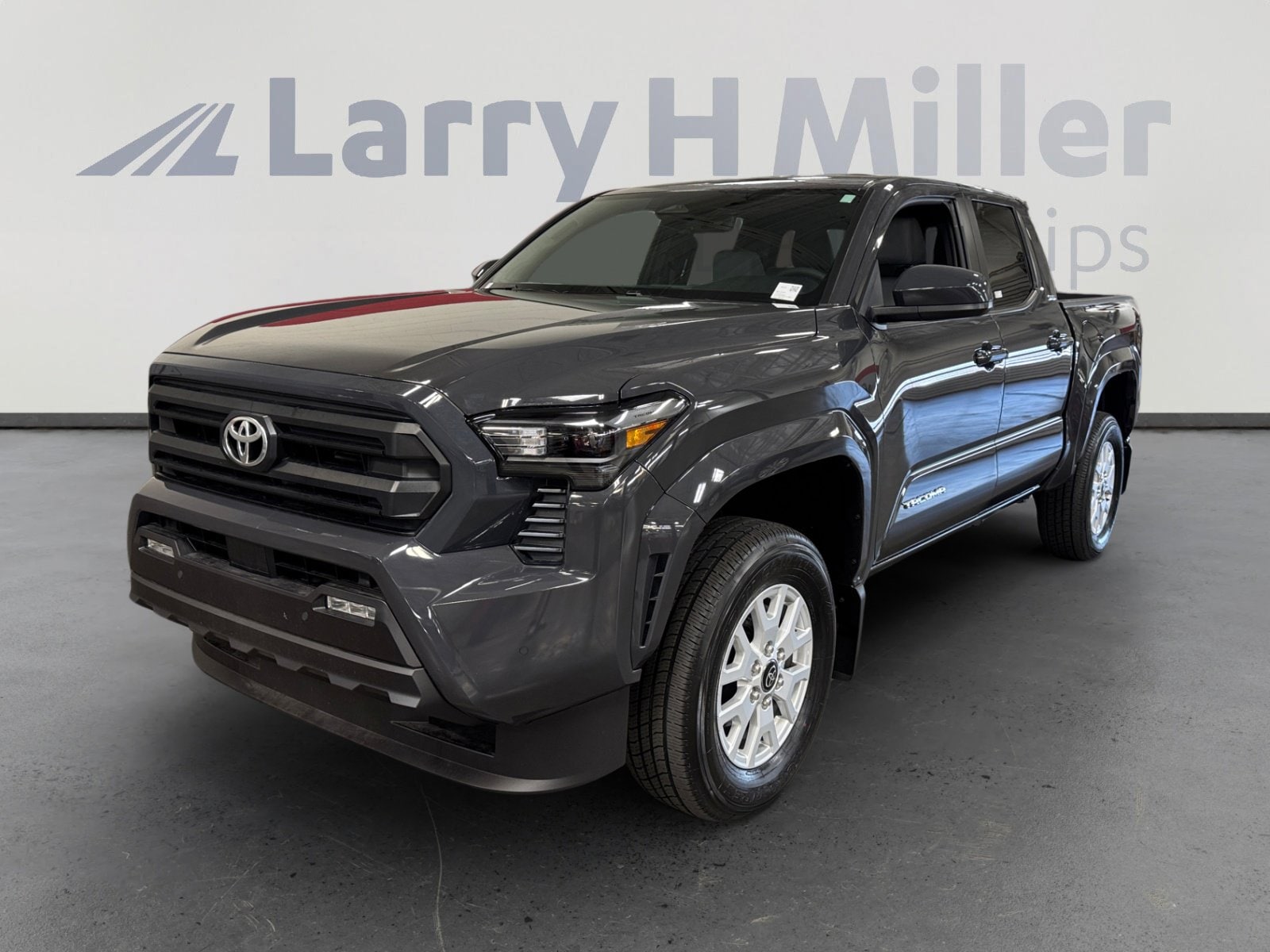 2025 Toyota Tacoma SR5 4x4 Double Cab's photo