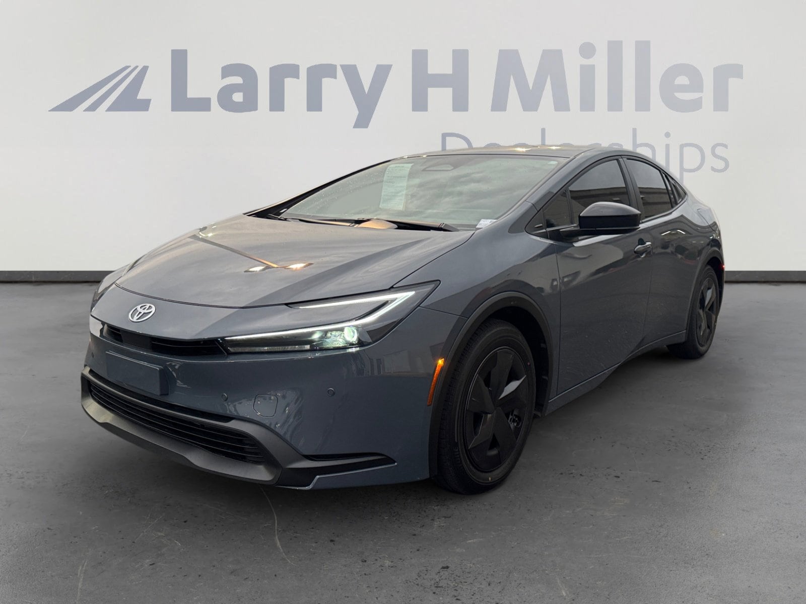 2026 Toyota Prius LE's photo