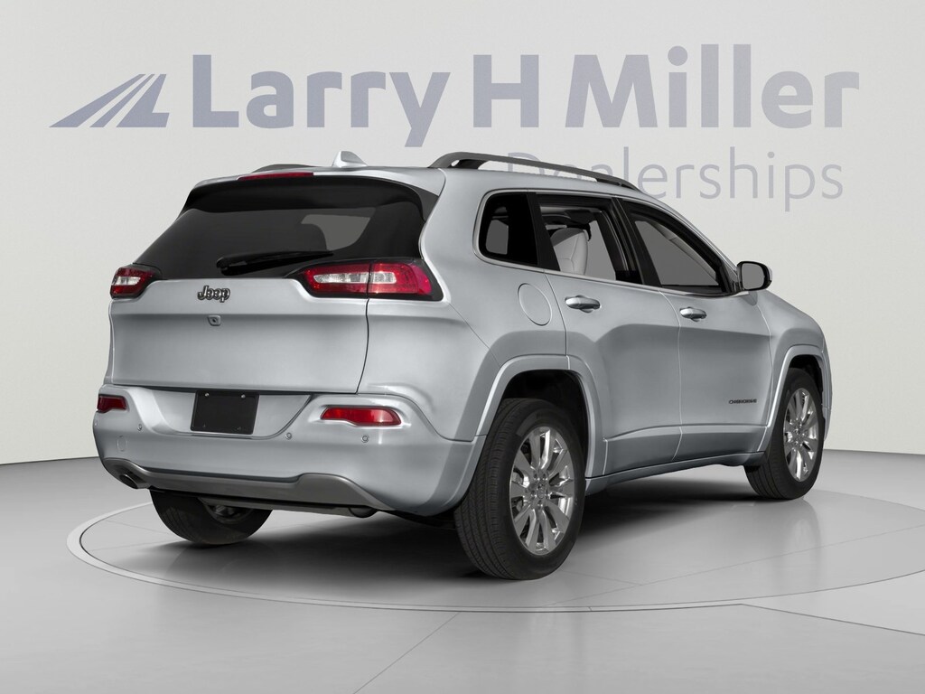 Used 2017 Jeep Cherokee Overland 4x4 SUV