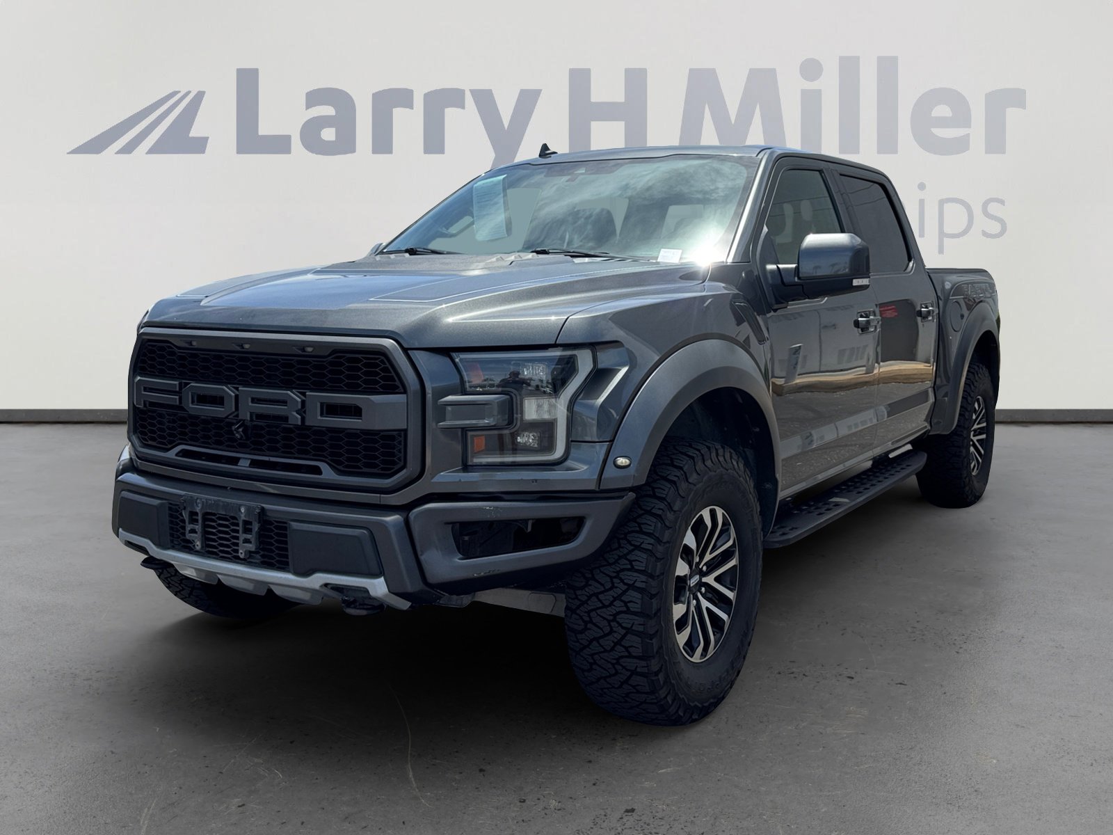 2019 Ford F-150 Raptor 4x4 SuperCrew 5-1/2 Box's photo