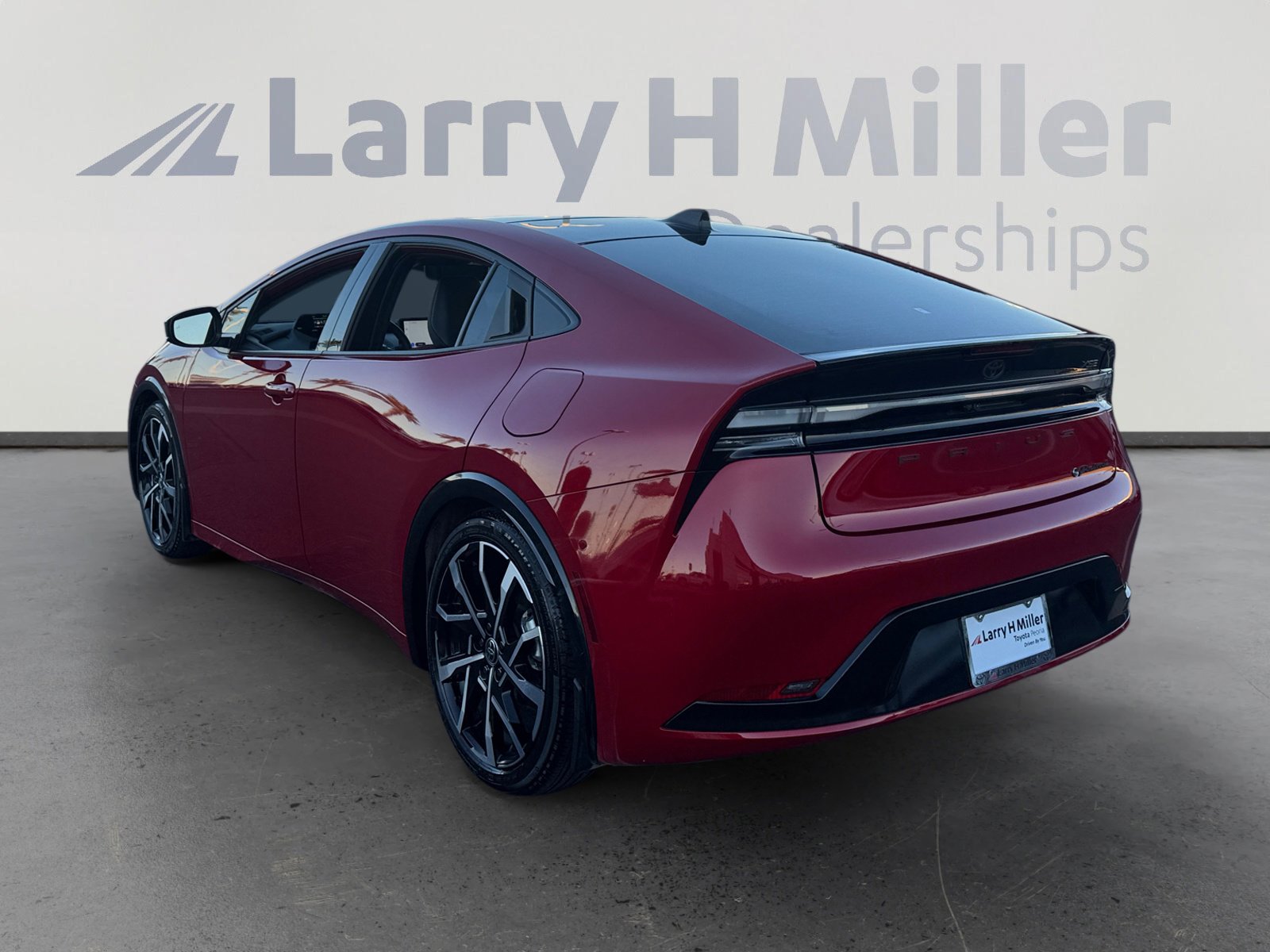 2024 Toyota Prius Prime XSE Premium photo 3