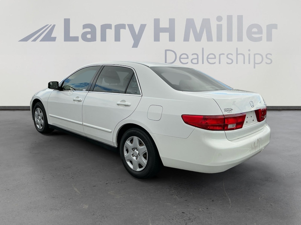 Used 2005 Honda Accord Sdn 2.4 LX Sedan