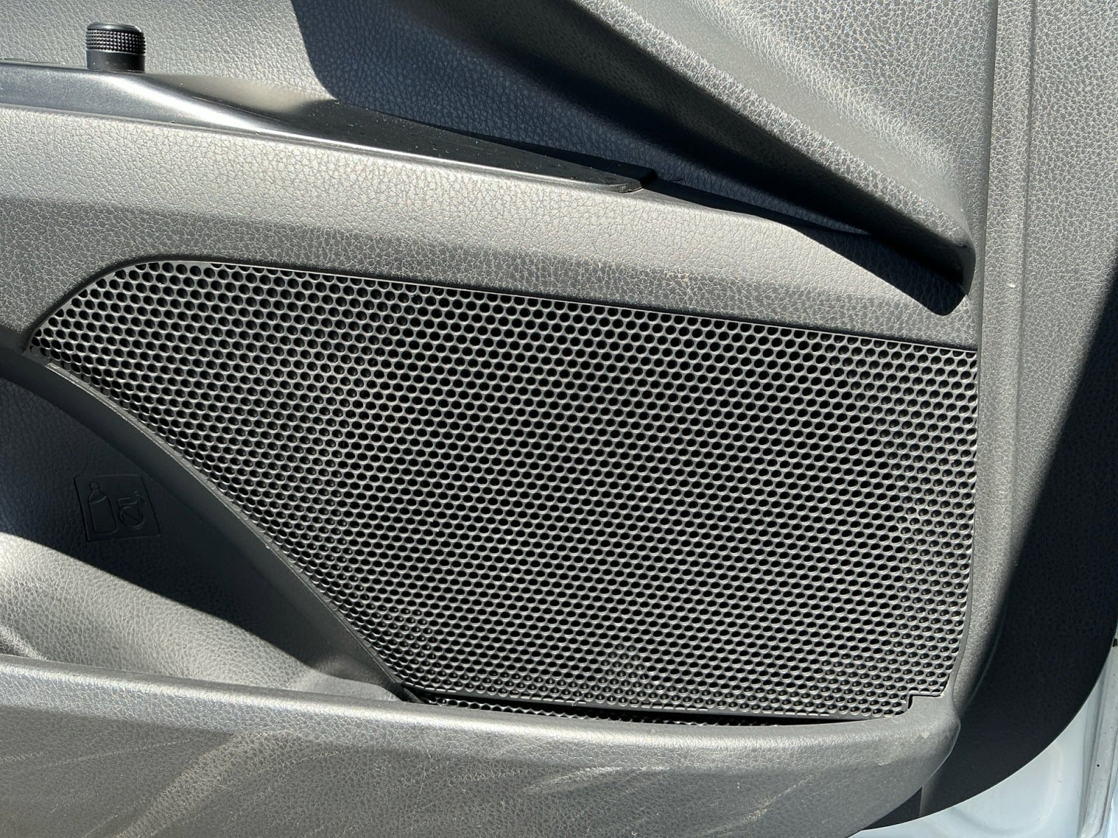 2025 Toyota Camry LE - Photo 26