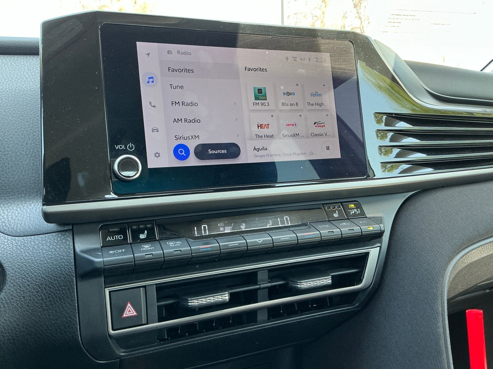 2025 Toyota Camry LE - Photo 13