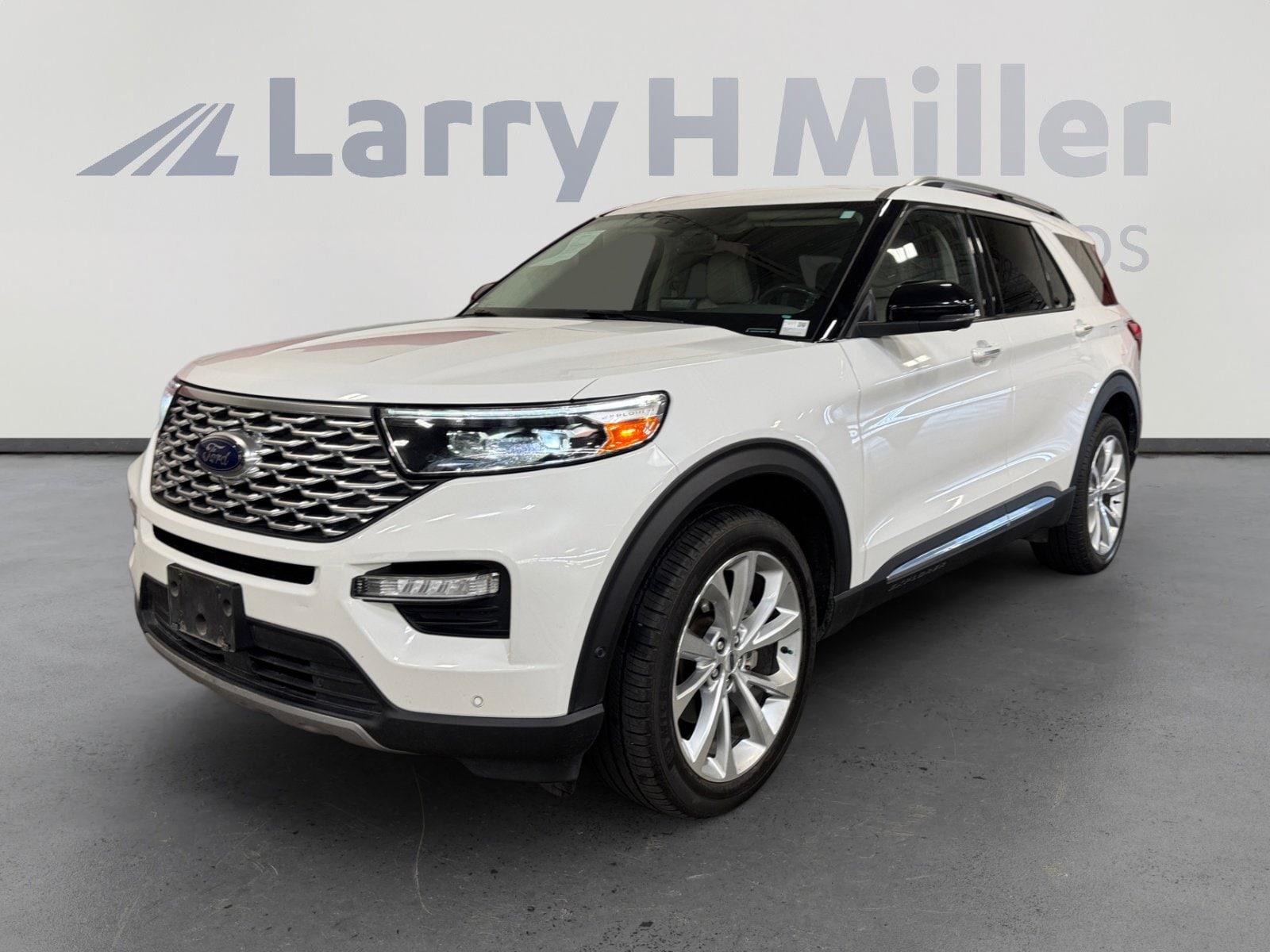 2021 Ford Explorer Platinum 4WD's photo