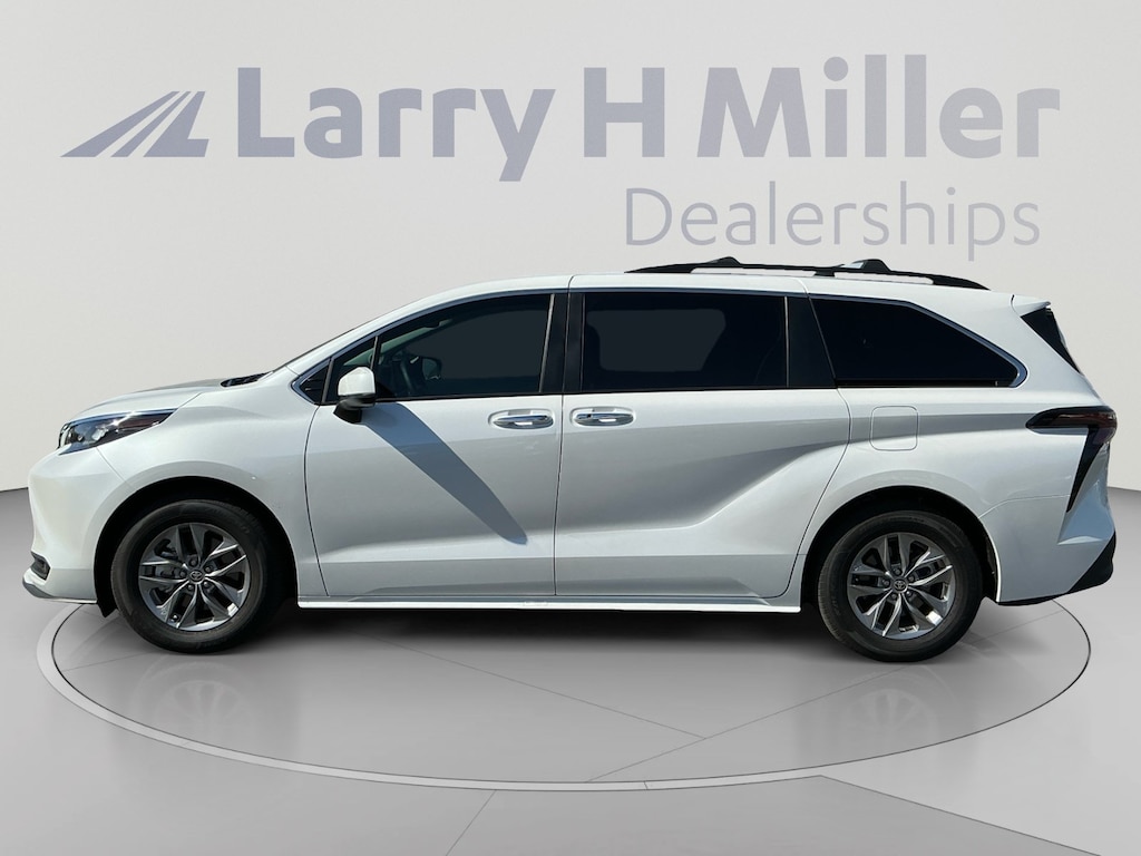 Certified 2026 Toyota Sienna XLE Van Passenger Van