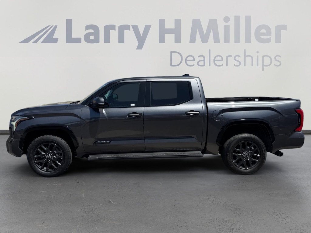 Used 2023 Toyota Tundra Platinum 3.5L V6 Truck CrewMax