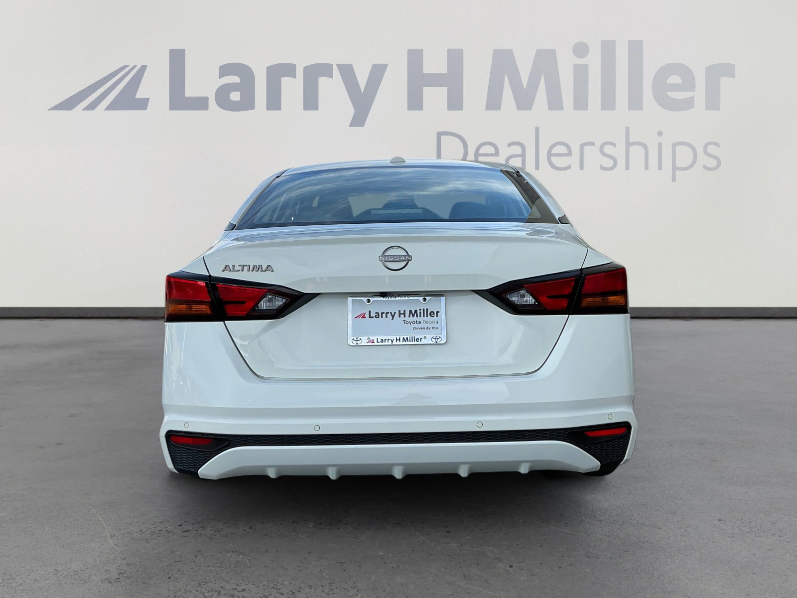 2025 Nissan Altima SV - Photo 5