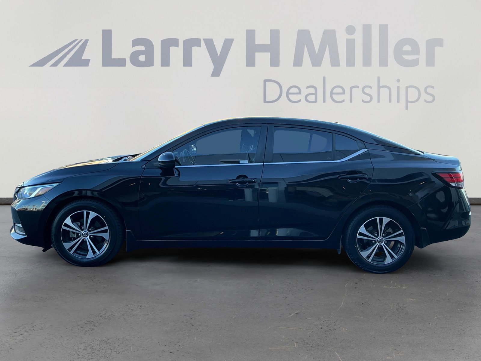 2021 Nissan Sentra SV photo 2