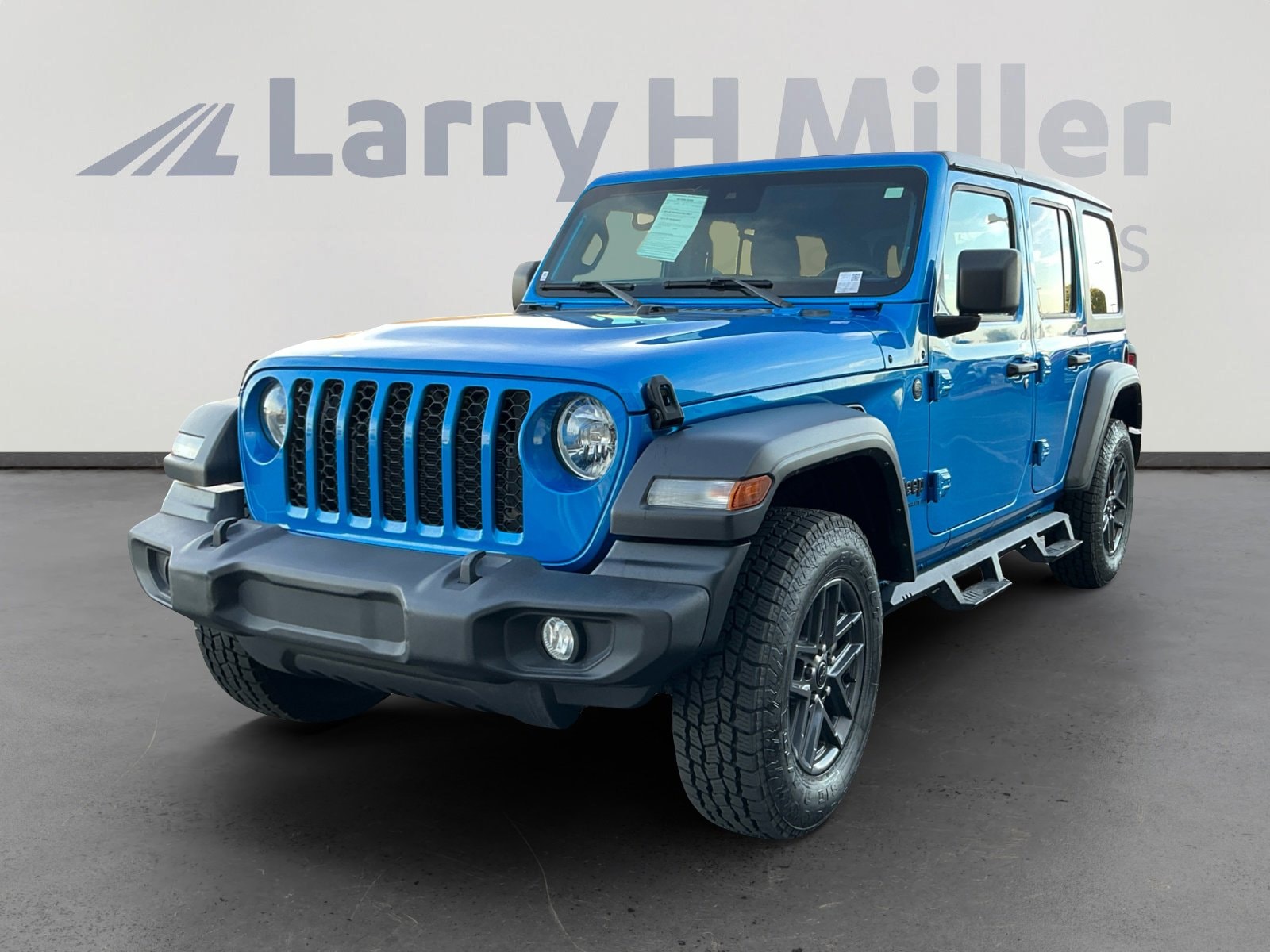 2024 Jeep Wrangler 4-Door Sport S's photo