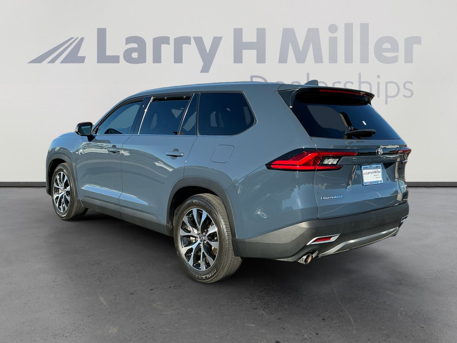 2024 Toyota Grand Highlander Limited MAX photo 3